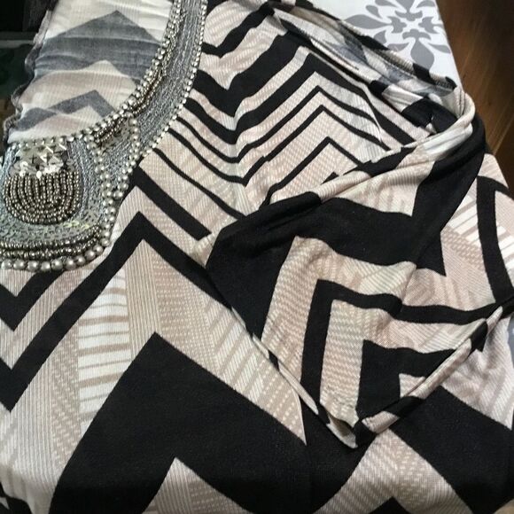 NWOT. Lane Bryant Women’s Size 18/20 Cold Shoulder Blouse - Picture 7 of 11